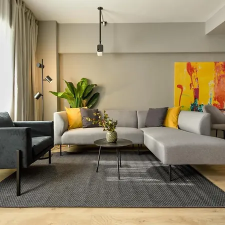 Luxury Near Radisson - Projector & Modern Design Apartment *