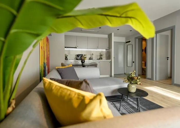 Luxury Near Radisson - Projector & Modern Design Appartement *