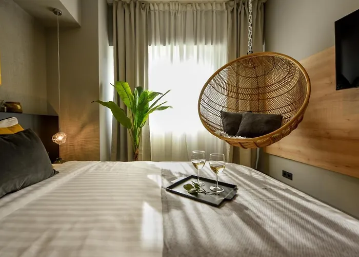 Luxury Near Radisson - Projector & Modern Design