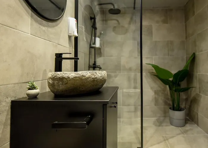 Luxury Near Radisson - Projector & Modern Design * Бухарест